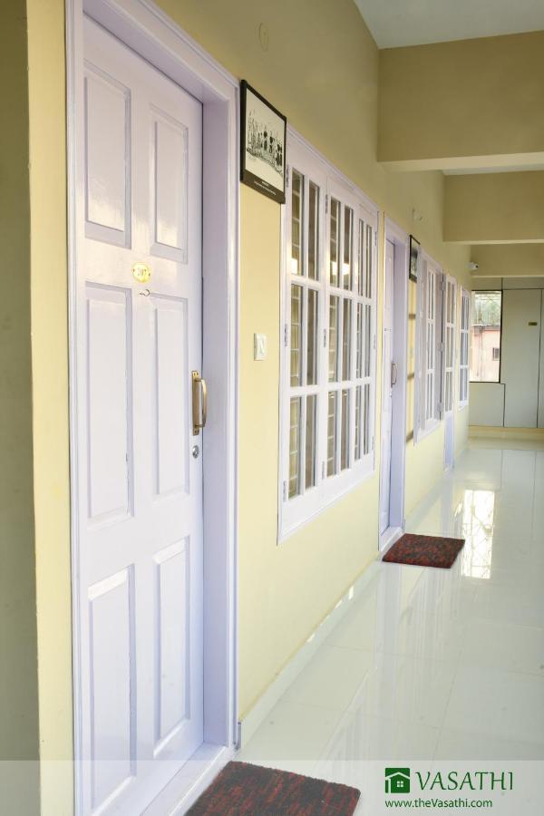 Vasathi Hotell Madikeri Eksteriør bilde
