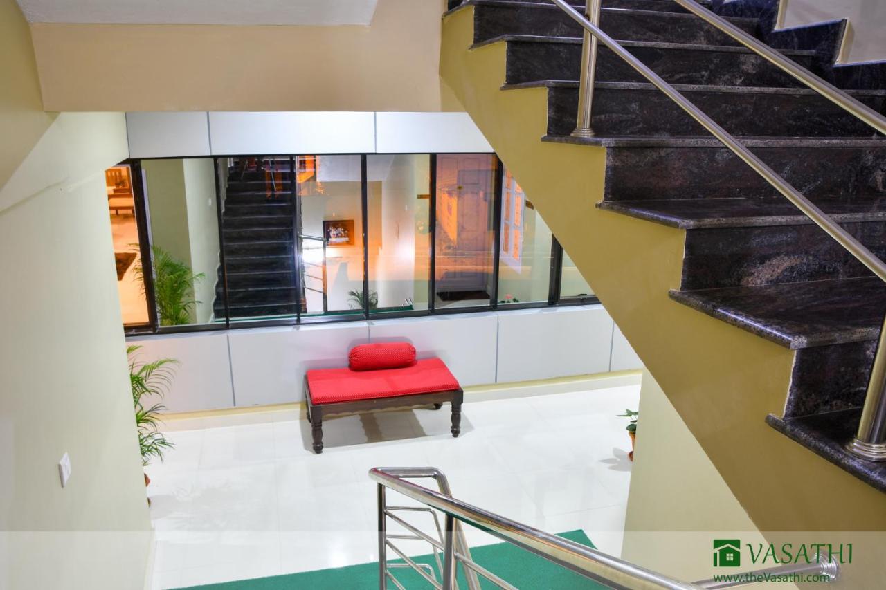Vasathi Hotell Madikeri Eksteriør bilde