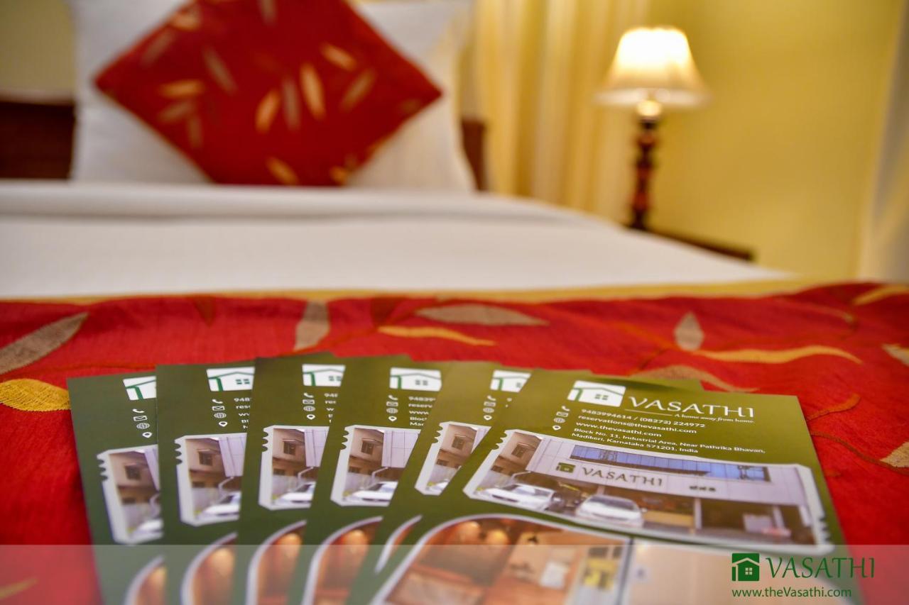 Vasathi Hotell Madikeri Eksteriør bilde