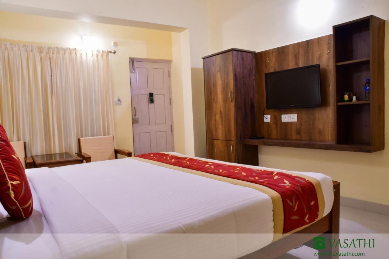 Vasathi Hotell Madikeri Eksteriør bilde