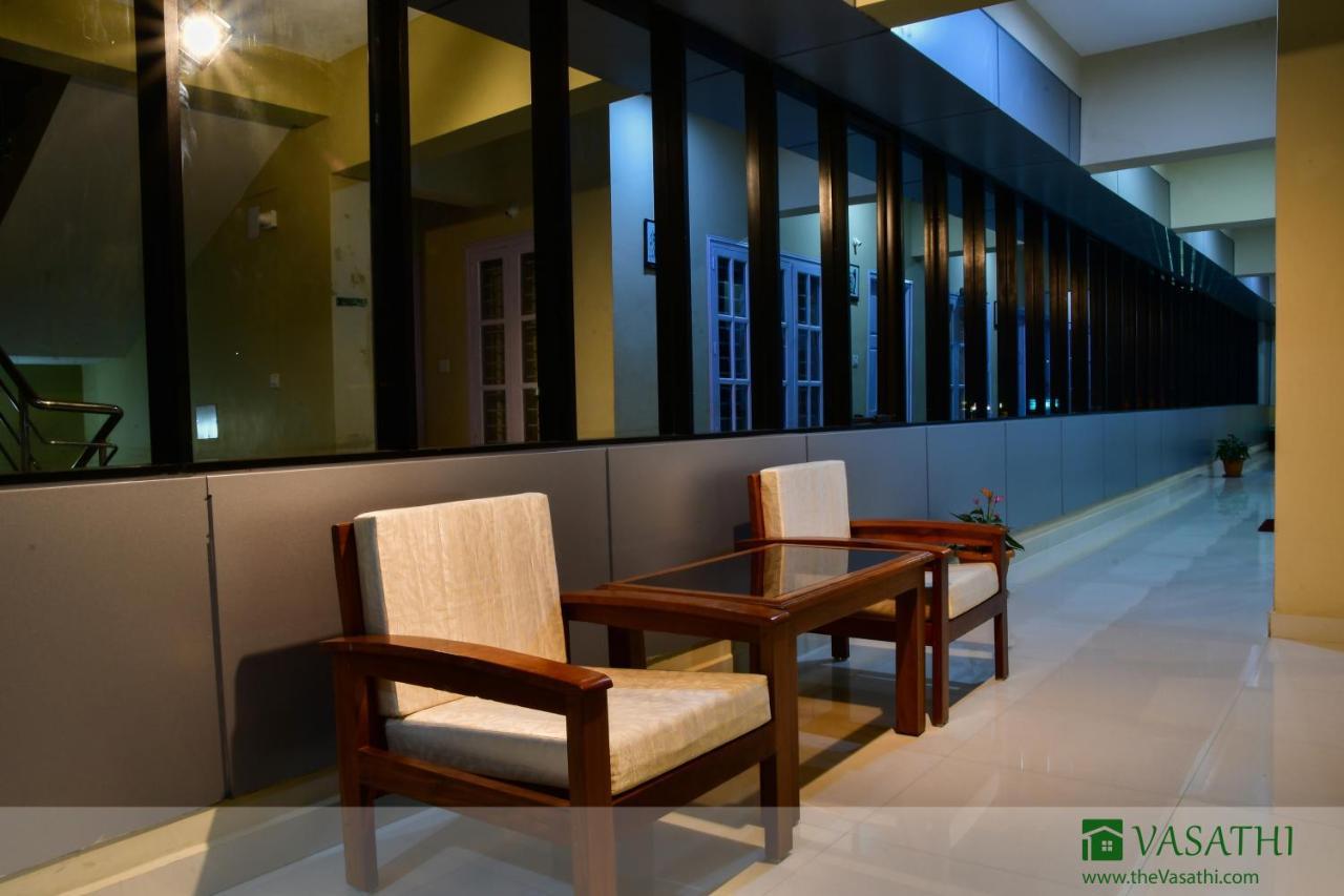 Vasathi Hotell Madikeri Eksteriør bilde
