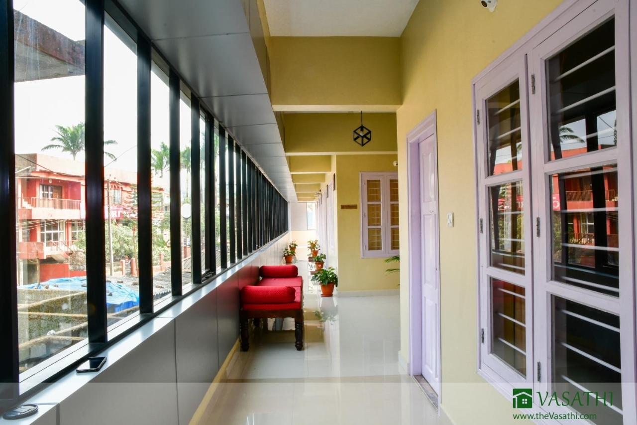 Vasathi Hotell Madikeri Eksteriør bilde