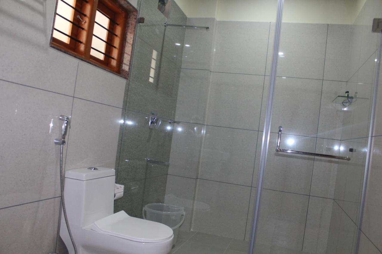 Vasathi Hotell Madikeri Eksteriør bilde