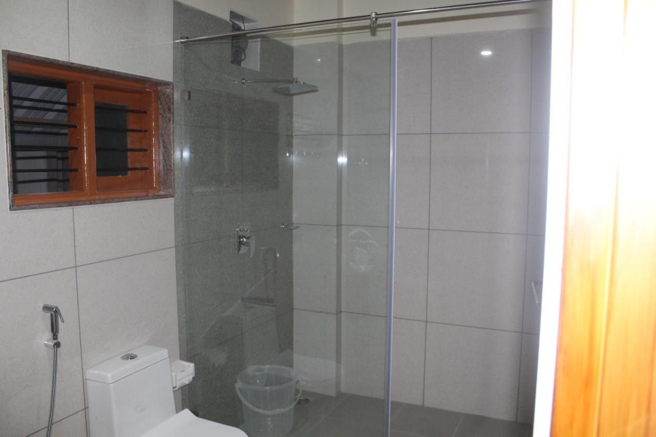 Vasathi Hotell Madikeri Eksteriør bilde