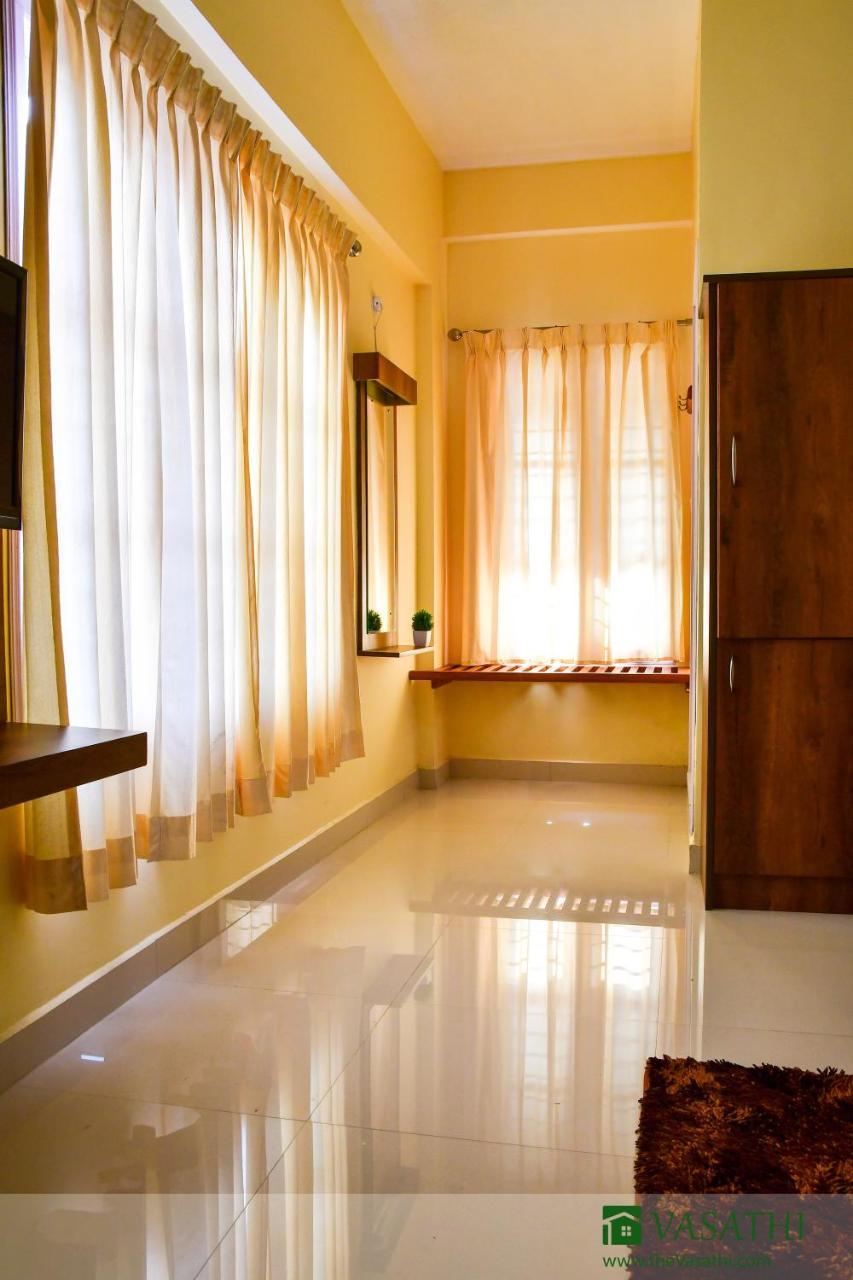Vasathi Hotell Madikeri Eksteriør bilde